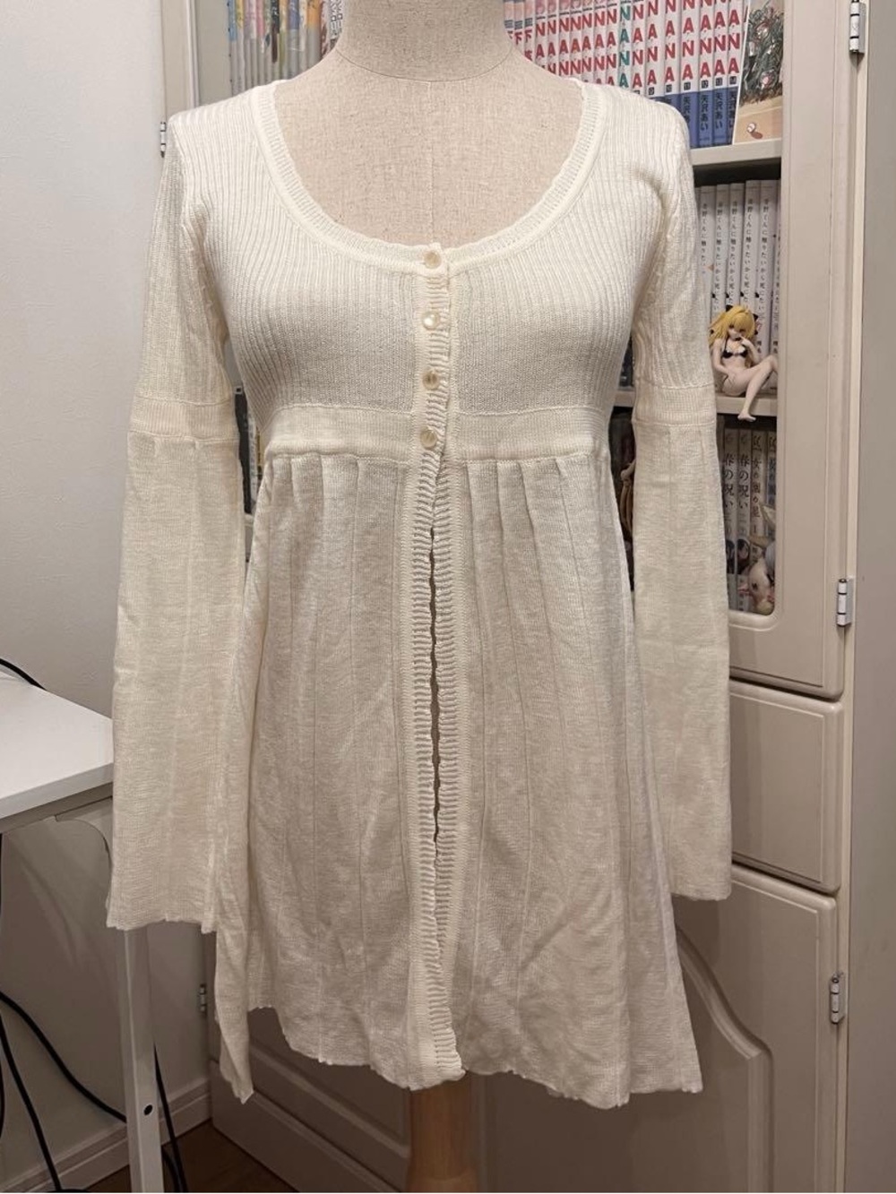moving sale 💕 - j-fashion white babydoll sweater/cardigan size m
